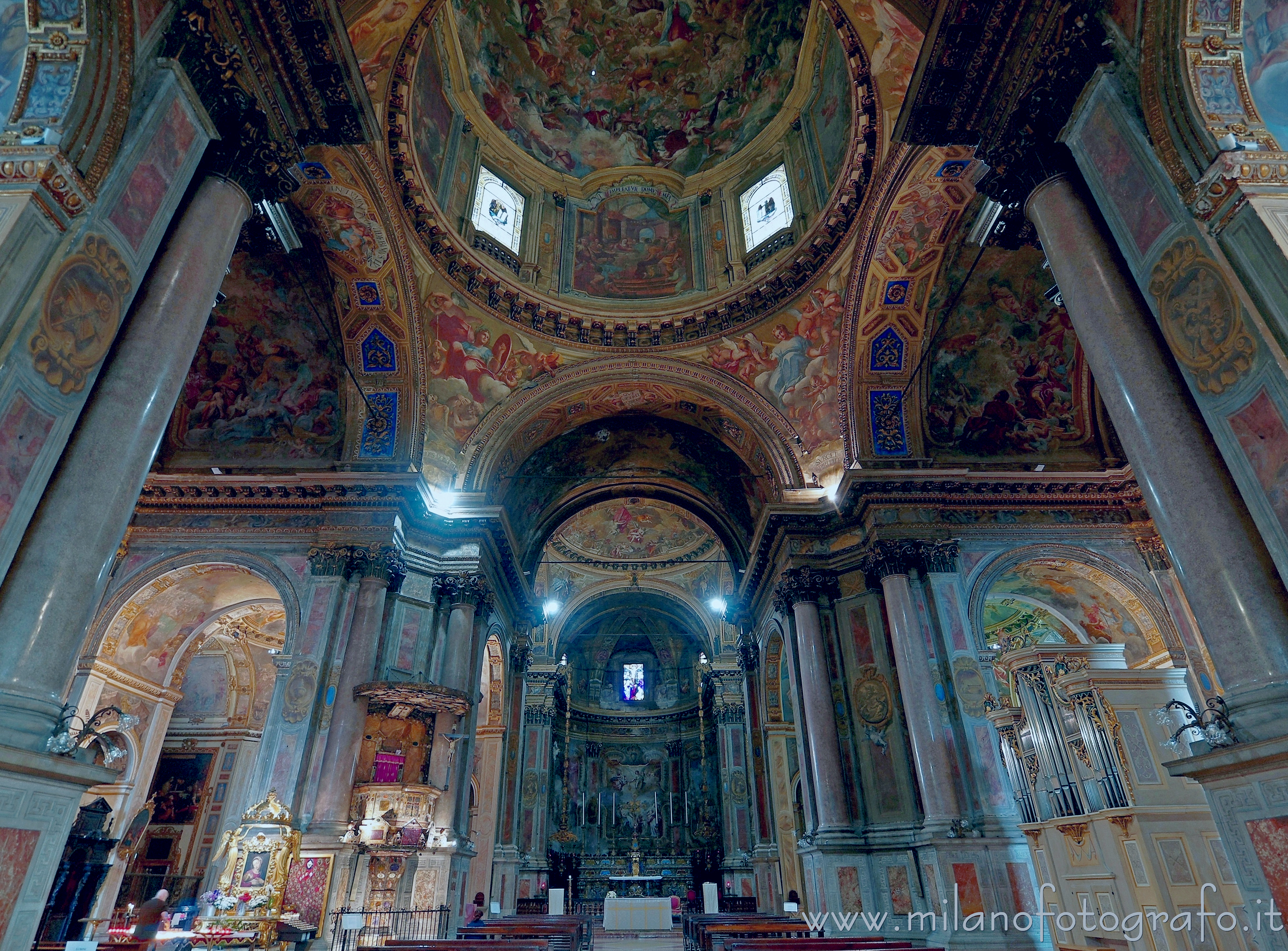 Milano - Corpo centrale della Chiesa di Sant'Alessandro in Zebedia